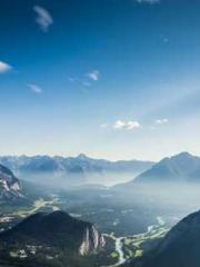 High School Campus S